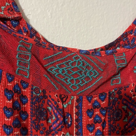 Torrid Plus Size 4 Red and Teal Flutter Sleeve Blouse Embroidery Boho Flowy - Picture 4 of 6